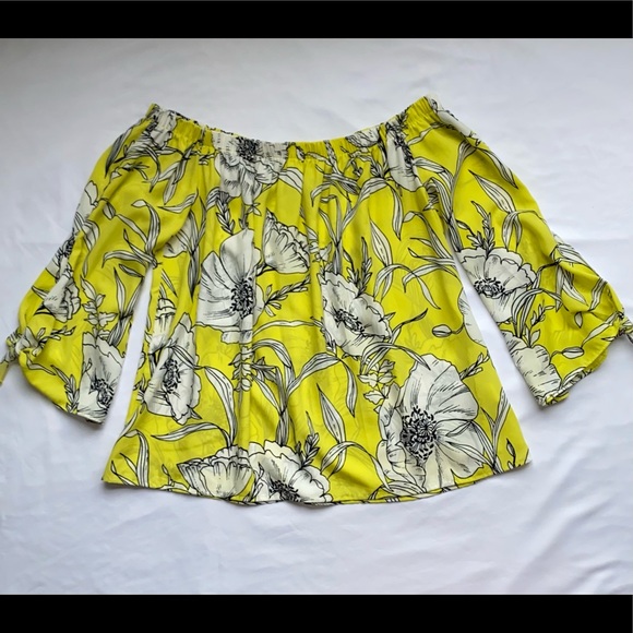 Off Shoulder Top - Picture 2 of 2